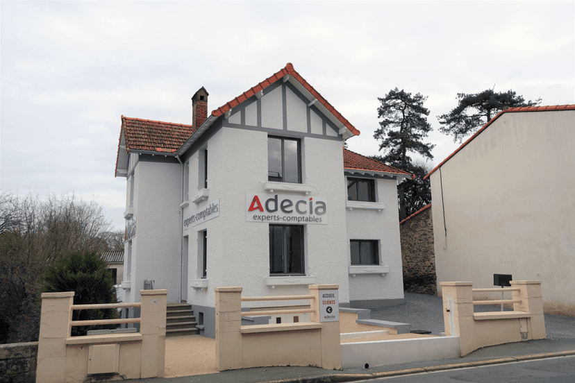Adecia Les Herbiers - photo 1